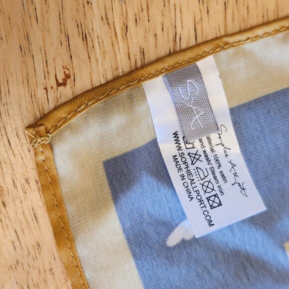 Sophie Allport Bees Polyester Scarf - Picture 3 of 7